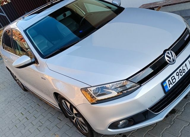 Серый Фольксваген Джетта, объемом двигателя 1.4 л и пробегом 219 тыс. км за 9750 $, фото 1 на Automoto.ua