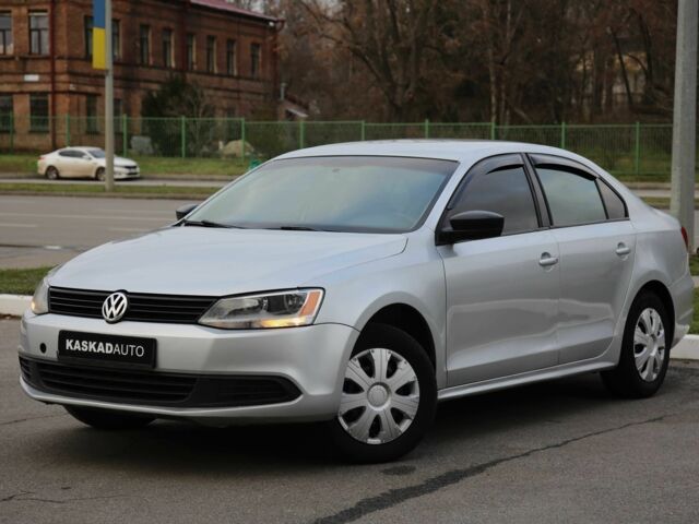 Серый Фольксваген Джетта, объемом двигателя 2 л и пробегом 235 тыс. км за 7500 $, фото 1 на Automoto.ua