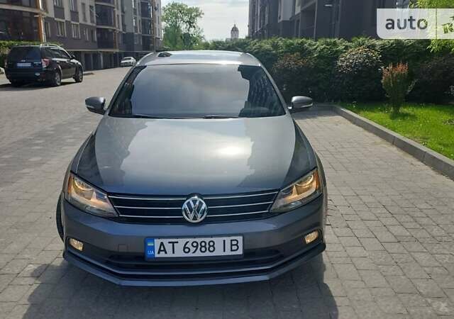 Серый Фольксваген Джетта, объемом двигателя 1.8 л и пробегом 131 тыс. км за 11500 $, фото 1 на Automoto.ua