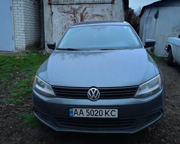 Сірий Фольксваген Джетта, об'ємом двигуна 2 л та пробігом 280 тис. км за 9000 $, фото 1 на Automoto.ua