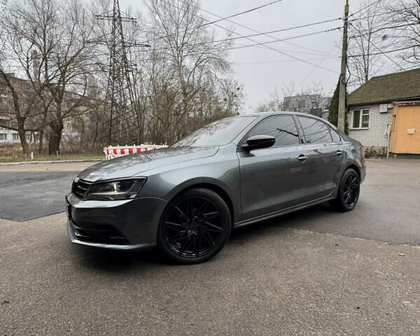 Серый Фольксваген Джетта, объемом двигателя 1.98 л и пробегом 188 тыс. км за 11500 $, фото 1 на Automoto.ua