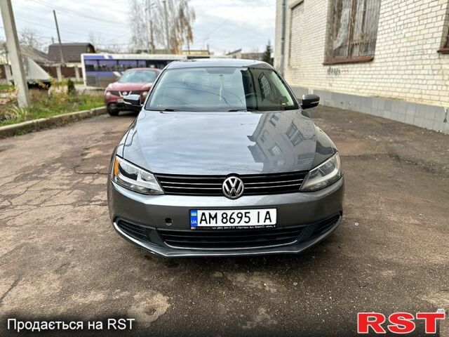 Серый Фольксваген Джетта, объемом двигателя 2 л и пробегом 260 тыс. км за 10500 $, фото 1 на Automoto.ua