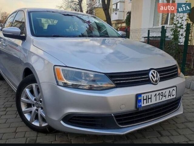 Серый Фольксваген Джетта, объемом двигателя 1.8 л и пробегом 130 тыс. км за 8200939 $, фото 1 на Automoto.ua