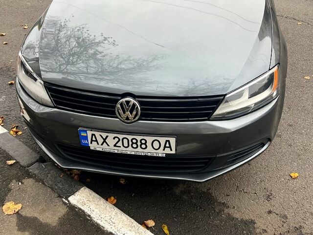 Фольксваген Джетта 2014 у Харкові на Automoto.ua Сірий Фольксваген Джетта, об'ємом двигуна 2 л та пробігом 160 тис. км за 8500 $, фото 1 на Automoto.ua
