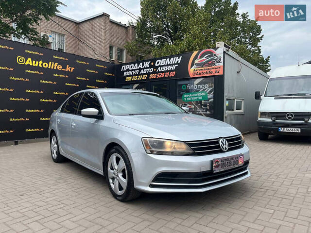 Сірий Фольксваген Джетта, об'ємом двигуна 2 л та пробігом 272 тис. км за 9900 $, фото 1 на Automoto.ua