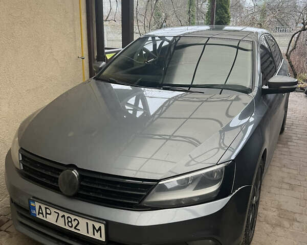 Серый Фольксваген Джетта, объемом двигателя 1.8 л и пробегом 230 тыс. км за 9700 $, фото 1 на Automoto.ua