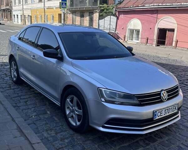 Фольксваген Джетта 2015 в Черновцах на Automoto.ua Серый Фольксваген Джетта, объемом двигателя 2 л и пробегом 310 тыс. км за 9500 $, фото 1 на Automoto.ua