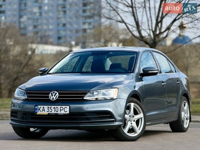 Серый Фольксваген Джетта, объемом двигателя 1.8 л и пробегом 131 тыс. км за 10500 $, фото 1 на Automoto.ua