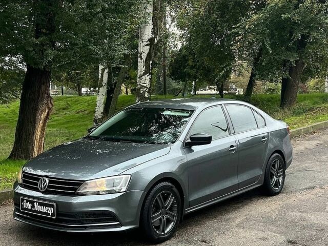 Серый Фольксваген Джетта, объемом двигателя 1.39 л и пробегом 235 тыс. км за 9500 $, фото 1 на Automoto.ua