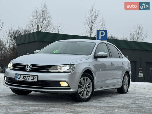 Серый Фольксваген Джетта, объемом двигателя 1.6 л и пробегом 140 тыс. км за 12300 $, фото 1 на Automoto.ua