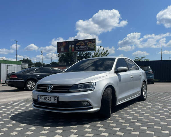 Серый Фольксваген Джетта, объемом двигателя 1.6 л и пробегом 188 тыс. км за 11500 $, фото 1 на Automoto.ua