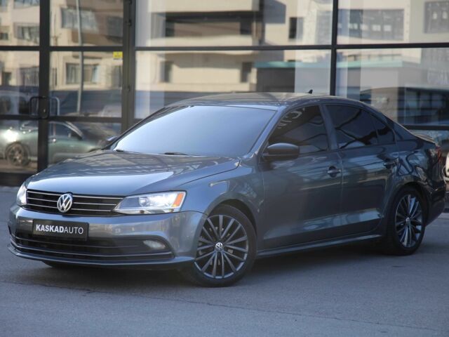 Серый Фольксваген Джетта, объемом двигателя 1.8 л и пробегом 220 тыс. км за 11200 $, фото 1 на Automoto.ua