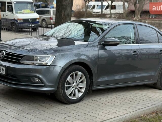 Серый Фольксваген Джетта, объемом двигателя 1.6 л и пробегом 186 тыс. км за 11900 $, фото 1 на Automoto.ua