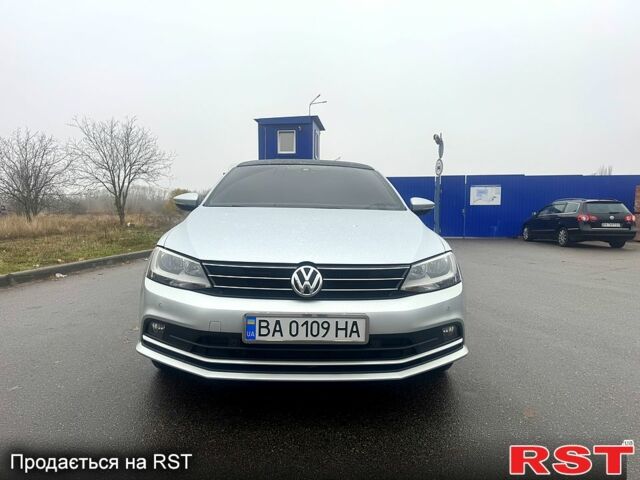 Серый Фольксваген Джетта, объемом двигателя 1.6 л и пробегом 138 тыс. км за 13500 $, фото 1 на Automoto.ua