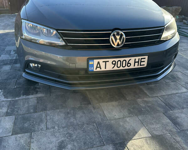 Серый Фольксваген Джетта, объемом двигателя 1.6 л и пробегом 106 тыс. км за 13800 $, фото 1 на Automoto.ua