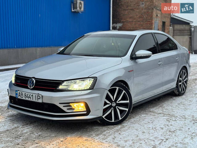 Серый Фольксваген Джетта, объемом двигателя 2 л и пробегом 92 тыс. км за 13000 $, фото 1 на Automoto.ua