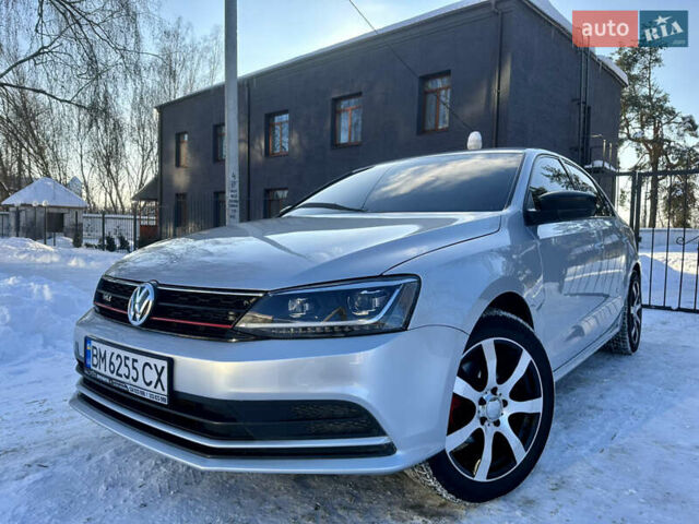 Серый Фольксваген Джетта, объемом двигателя 1.4 л и пробегом 128 тыс. км за 10500 $, фото 1 на Automoto.ua