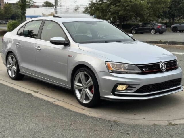 Сірий Фольксваген Джетта, об'ємом двигуна 2 л та пробігом 70 тис. км за 6000 $, фото 1 на Automoto.ua