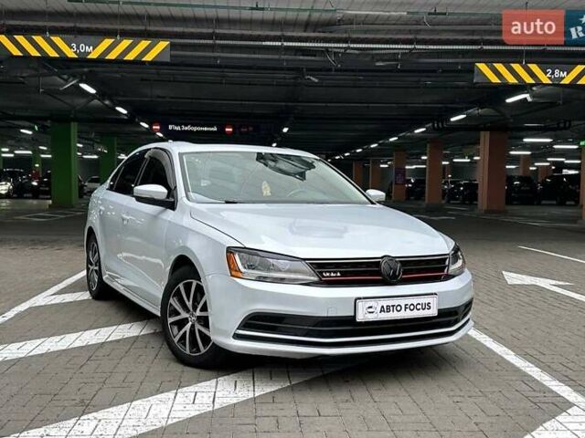 Сірий Фольксваген Джетта, об'ємом двигуна 1.4 л та пробігом 194 тис. км за 10990 $, фото 1 на Automoto.ua