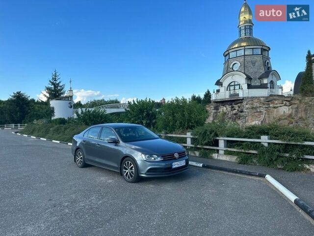 Серый Фольксваген Джетта, объемом двигателя 1.39 л и пробегом 54 тыс. км за 11500 $, фото 1 на Automoto.ua