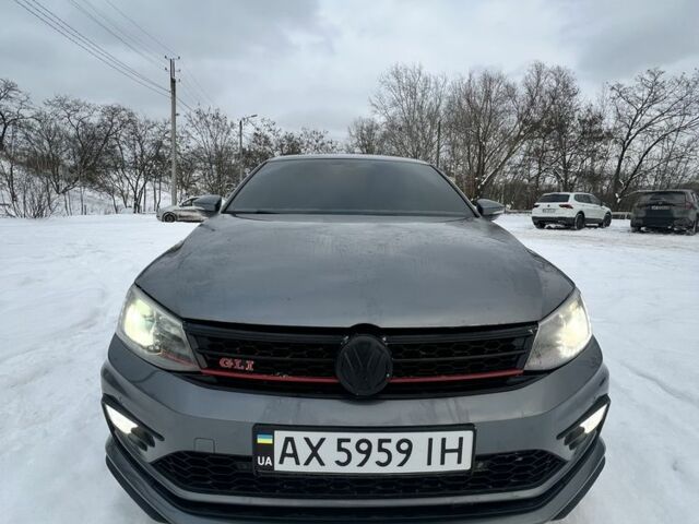 Серый Фольксваген Джетта, объемом двигателя 2 л и пробегом 119 тыс. км за 12999 $, фото 1 на Automoto.ua