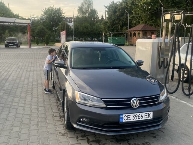 Серый Фольксваген Джетта, объемом двигателя 2 л и пробегом 280 тыс. км за 13000 $, фото 1 на Automoto.ua