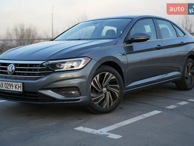 Сірий Фольксваген Джетта, об'ємом двигуна 1.4 л та пробігом 60 тис. км за 18900 $, фото 1 на Automoto.ua