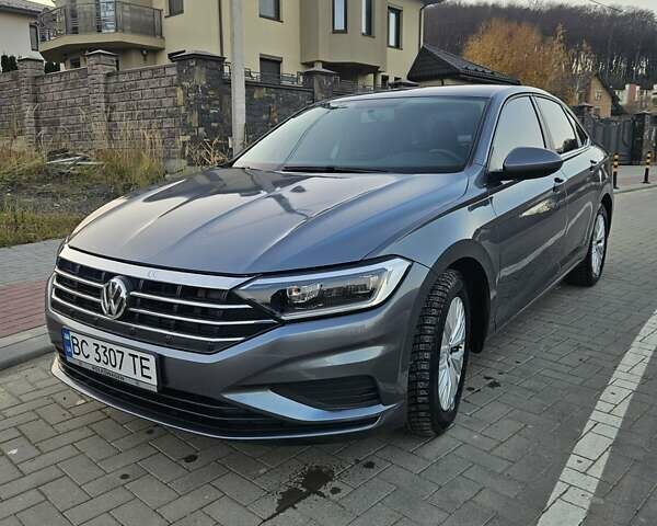 Серый Фольксваген Джетта, объемом двигателя 1.4 л и пробегом 110 тыс. км за 12900 $, фото 1 на Automoto.ua