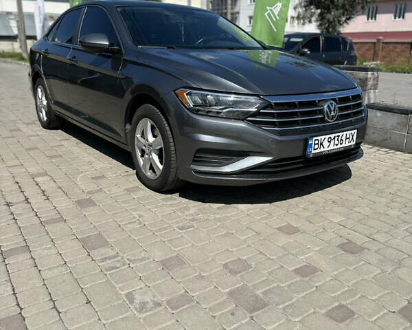 Сірий Фольксваген Джетта, об'ємом двигуна 1.4 л та пробігом 106 тис. км за 13500 $, фото 1 на Automoto.ua