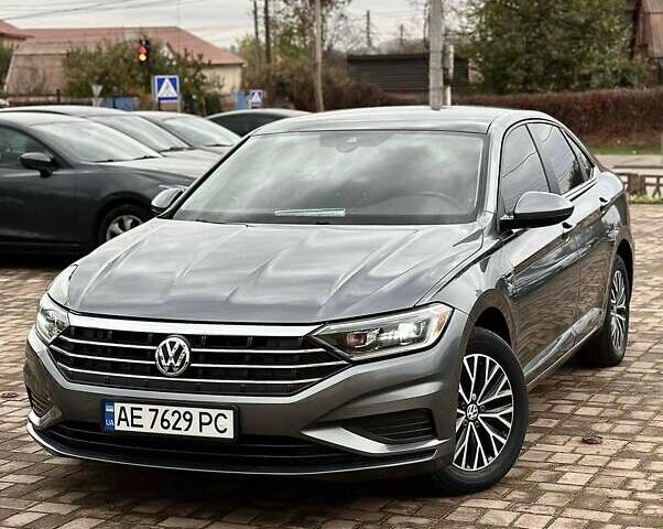 Серый Фольксваген Джетта, объемом двигателя 1.4 л и пробегом 141 тыс. км за 11400 $, фото 1 на Automoto.ua