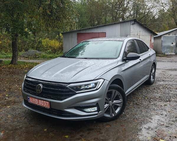 Серый Фольксваген Джетта, объемом двигателя 1.4 л и пробегом 96 тыс. км за 15800 $, фото 1 на Automoto.ua