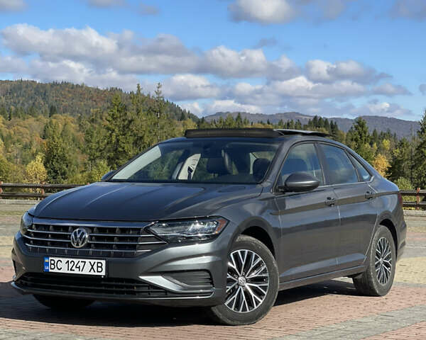 Серый Фольксваген Джетта, объемом двигателя 1.4 л и пробегом 89 тыс. км за 15700 $, фото 1 на Automoto.ua