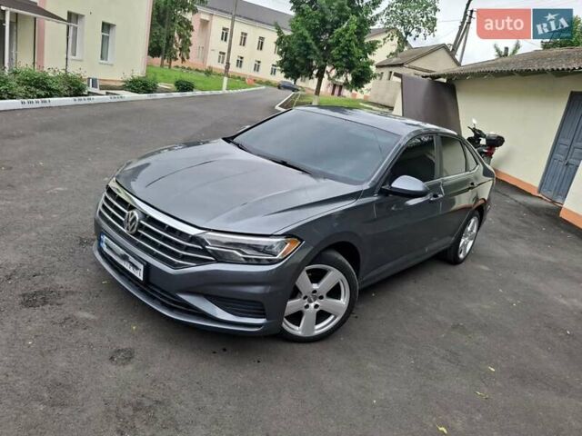 Серый Фольксваген Джетта, объемом двигателя 1.4 л и пробегом 150 тыс. км за 15500 $, фото 1 на Automoto.ua