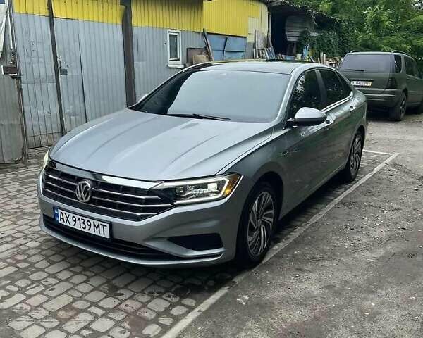 Сірий Фольксваген Джетта, об'ємом двигуна 1.4 л та пробігом 89 тис. км за 16900 $, фото 1 на Automoto.ua