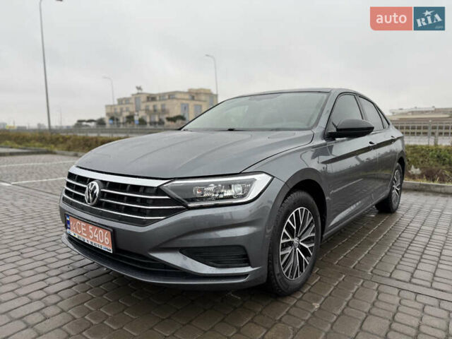 Серый Фольксваген Джетта, объемом двигателя 1.4 л и пробегом 98 тыс. км за 15300 $, фото 1 на Automoto.ua