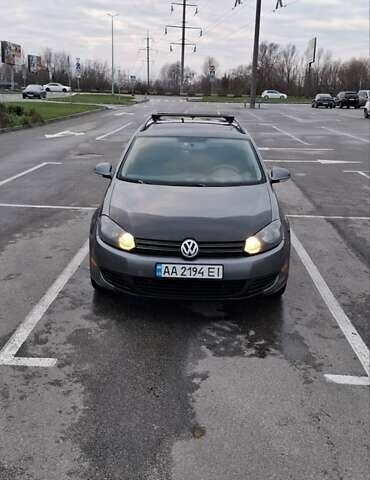 Серый Фольксваген Джетта, объемом двигателя 2.48 л и пробегом 194 тыс. км за 8750 $, фото 1 на Automoto.ua