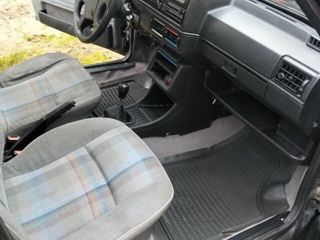 Синій Фольксваген Джетта, об'ємом двигуна 1.6 л та пробігом 350 тис. км за 750 $, фото 1 на Automoto.ua