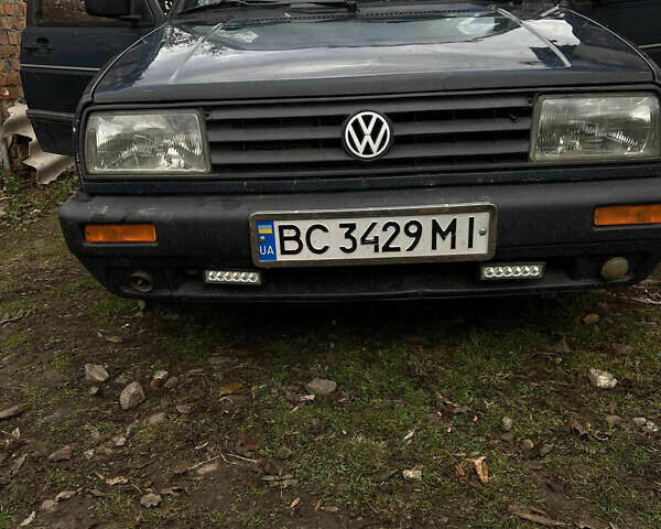 Синий Фольксваген Джетта, объемом двигателя 1.6 л и пробегом 250 тыс. км за 1100 $, фото 1 на Automoto.ua