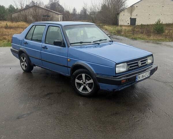 Синий Фольксваген Джетта, объемом двигателя 1.6 л и пробегом 381 тыс. км за 1600 $, фото 1 на Automoto.ua