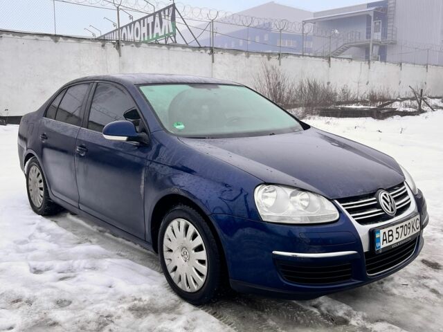 Синій Фольксваген Джетта, об'ємом двигуна 1.6 л та пробігом 235 тис. км за 6200 $, фото 1 на Automoto.ua