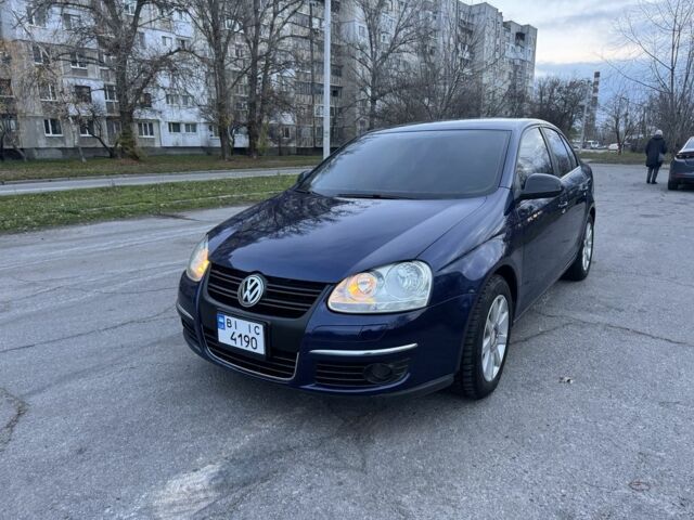 Синий Фольксваген Джетта, объемом двигателя 1.6 л и пробегом 300 тыс. км за 5900 $, фото 1 на Automoto.ua