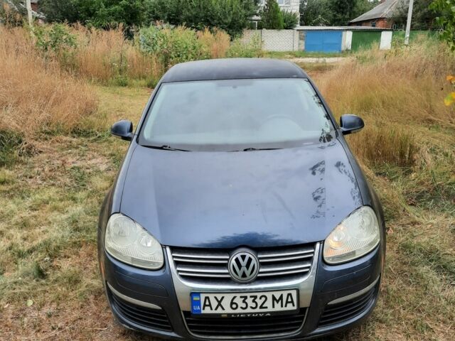 Синій Фольксваген Джетта, об'ємом двигуна 2.5 л та пробігом 200 тис. км за 6800 $, фото 1 на Automoto.ua