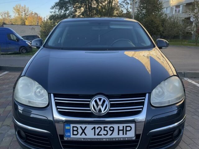 Синий Фольксваген Джетта, объемом двигателя 1.6 л и пробегом 298 тыс. км за 4300 $, фото 1 на Automoto.ua