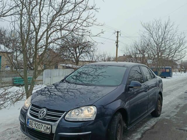 Синий Фольксваген Джетта, объемом двигателя 1.6 л и пробегом 300 тыс. км за 4750 $, фото 1 на Automoto.ua