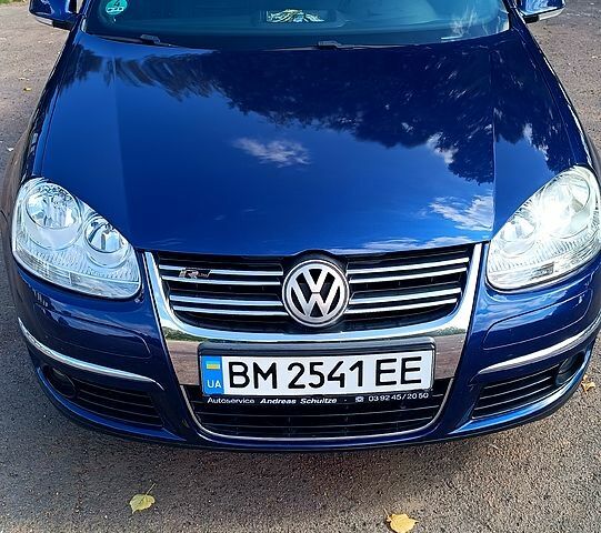 Синий Фольксваген Джетта, объемом двигателя 1.6 л и пробегом 228 тыс. км за 5500 $, фото 1 на Automoto.ua