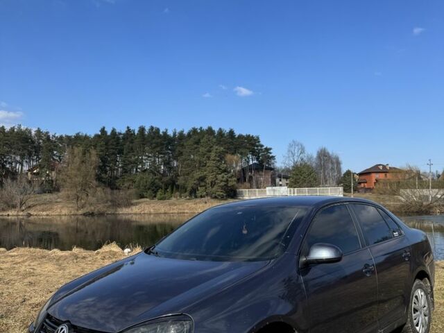 Синий Фольксваген Джетта, объемом двигателя 2 л и пробегом 389 тыс. км за 5600 $, фото 1 на Automoto.ua