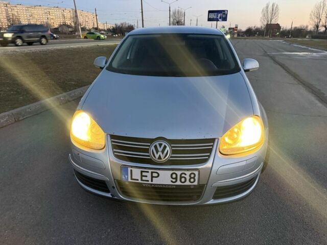 Синий Фольксваген Джетта, объемом двигателя 2 л и пробегом 400 тыс. км за 2650 $, фото 1 на Automoto.ua