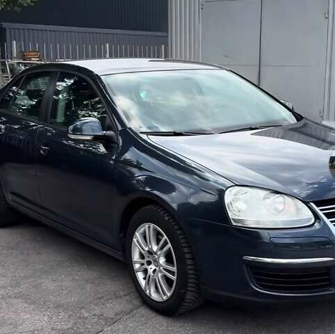 Синий Фольксваген Джетта, объемом двигателя 1.6 л и пробегом 233 тыс. км за 6000 $, фото 1 на Automoto.ua