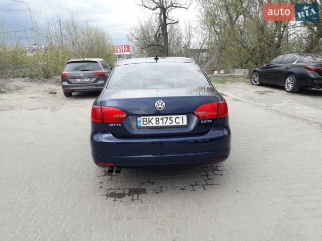 Синій Фольксваген Джетта, об'ємом двигуна 2.5 л та пробігом 149 тис. км за 9000 $, фото 1 на Automoto.ua