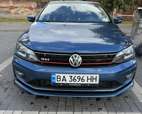 Фольксваген Джетта 2014 в Кропивницком (Кировограде) на Automoto.ua Синий Фольксваген Джетта, объемом двигателя 1.8 л и пробегом 113 тыс. км за 10700 $, фото 1 на Automoto.ua